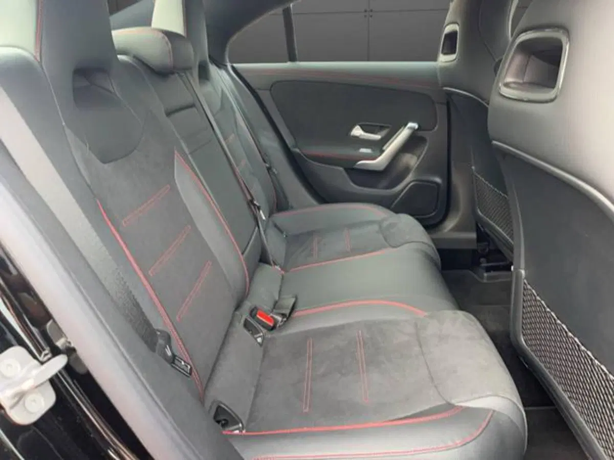 Mercedes-Benz CLA usata a Milano (10)