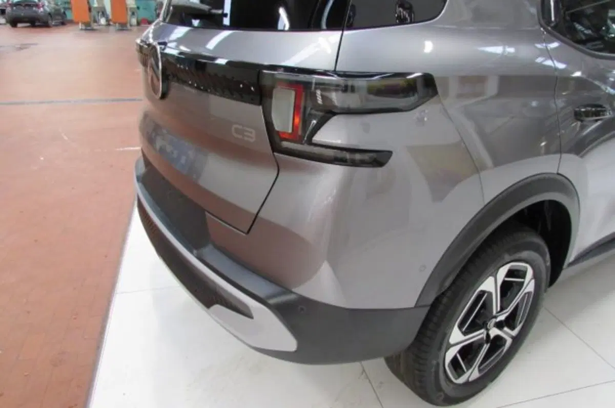 Citroen C3 Aircross nuova a Milano (15)