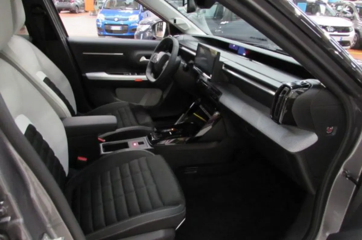 Citroen C3 Aircross nuova a Milano (16)
