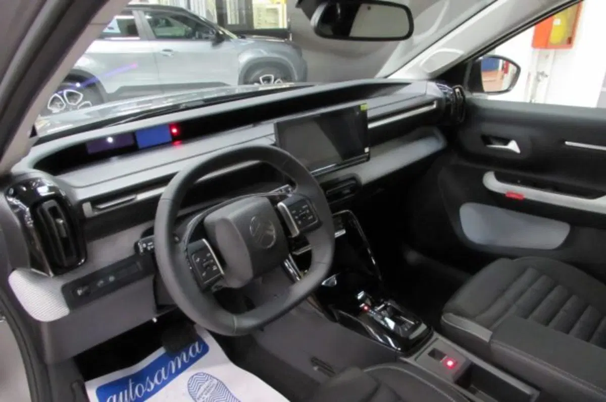 Citroen C3 Aircross nuova a Milano (8)