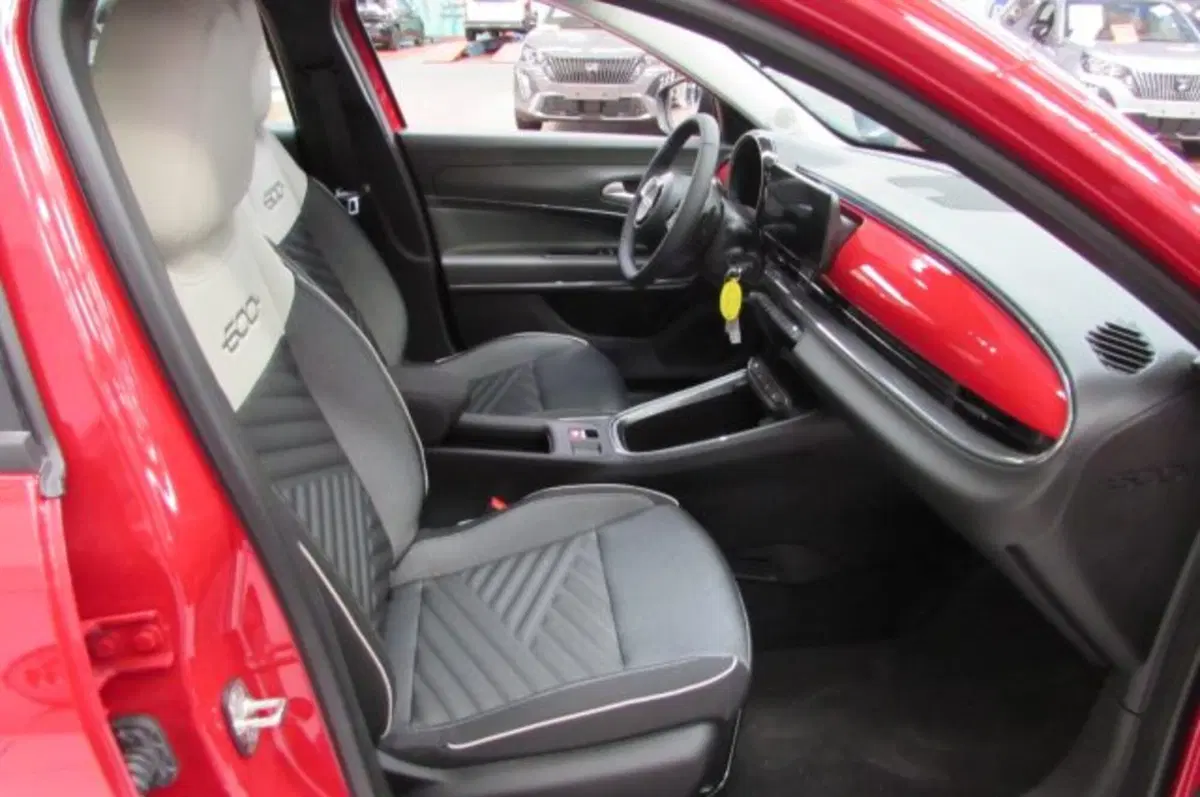 Fiat 600 nuova a Milano (16)