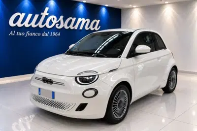Fiat 500e Icon Berlina 42 kWh del 2024 usata a Rho