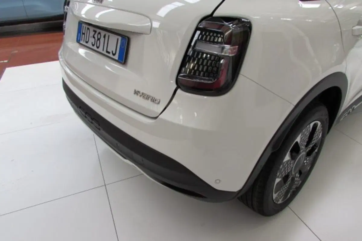 Fiat 600 nuova a Milano (15)