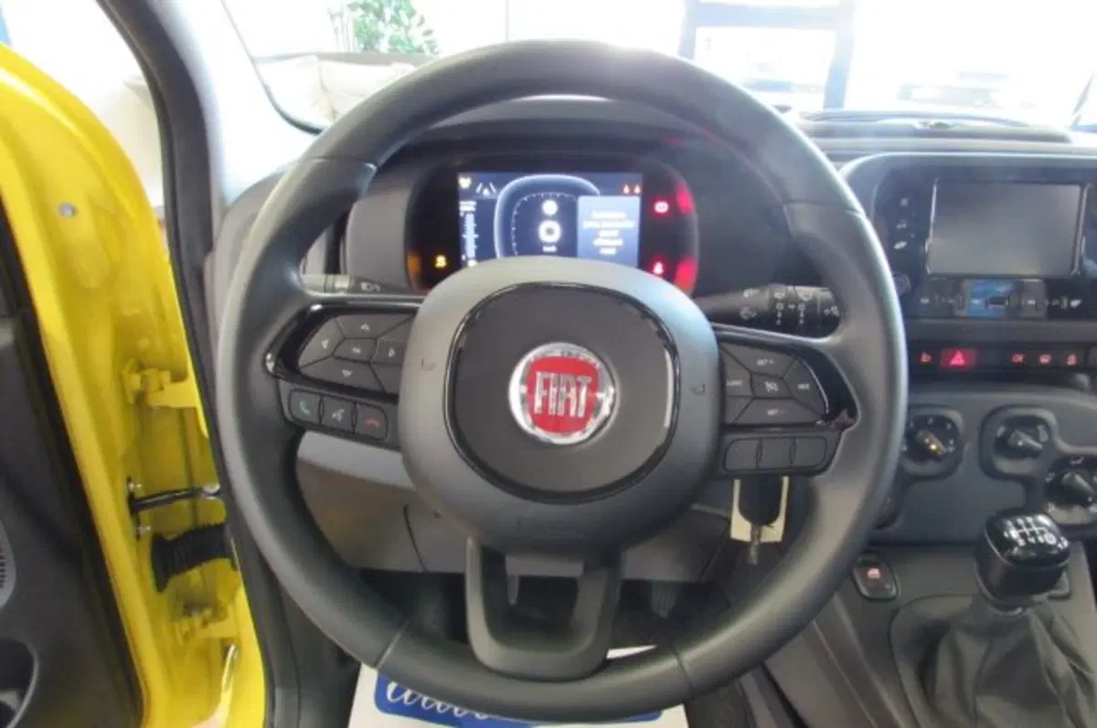 Fiat Panda nuova a Milano (11)