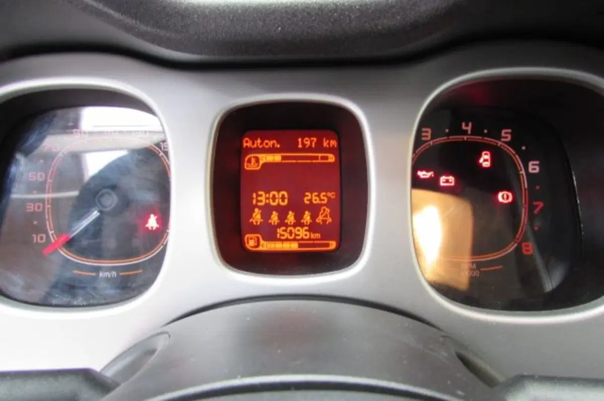Fiat Panda Cross usata a Milano (14)