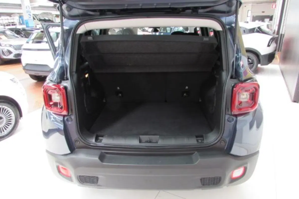 Jeep Renegade usata a Milano (16)