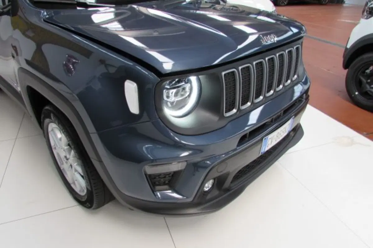 Jeep Renegade usata a Milano (19)