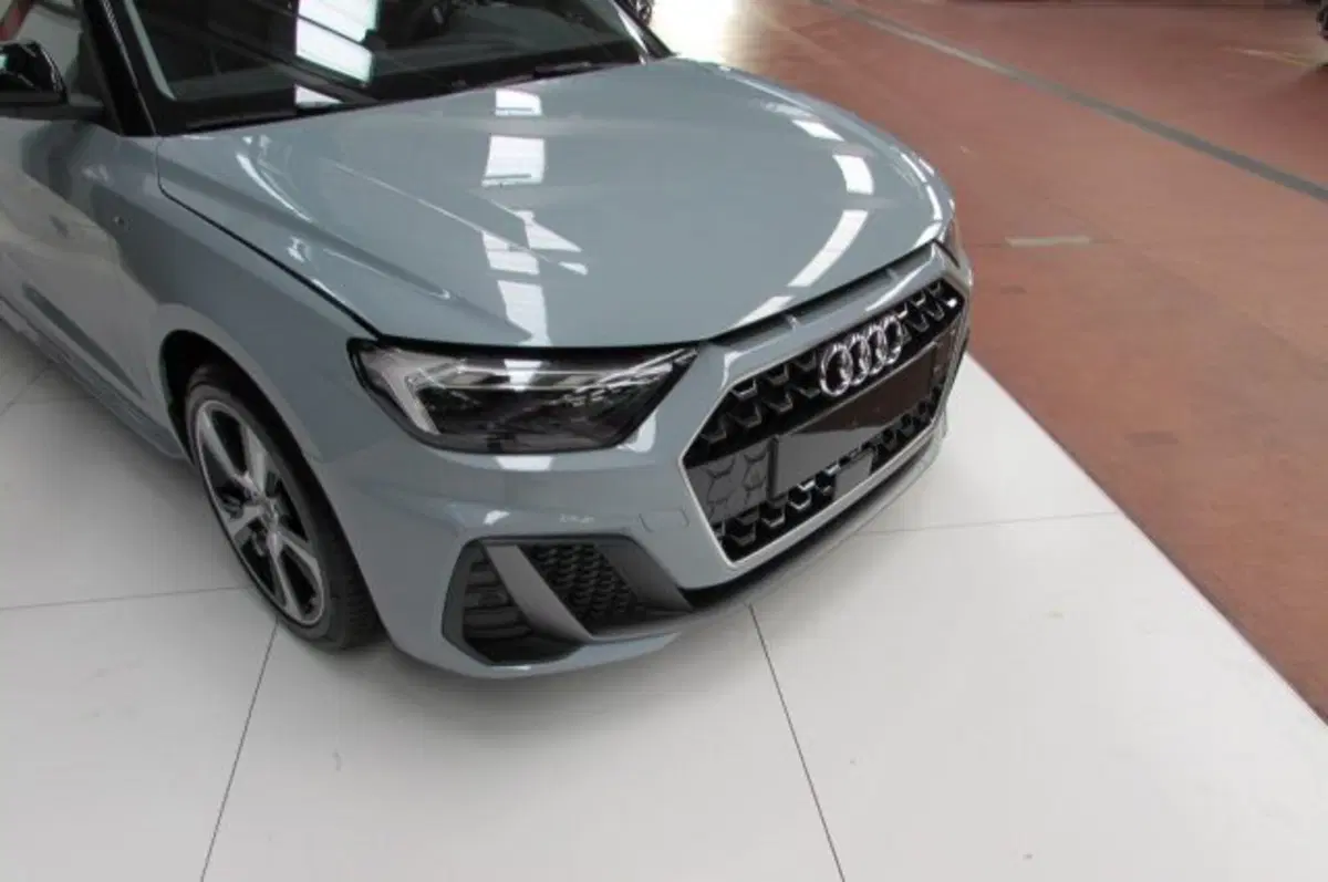 Audi A1 Sportback nuova a Milano (17)