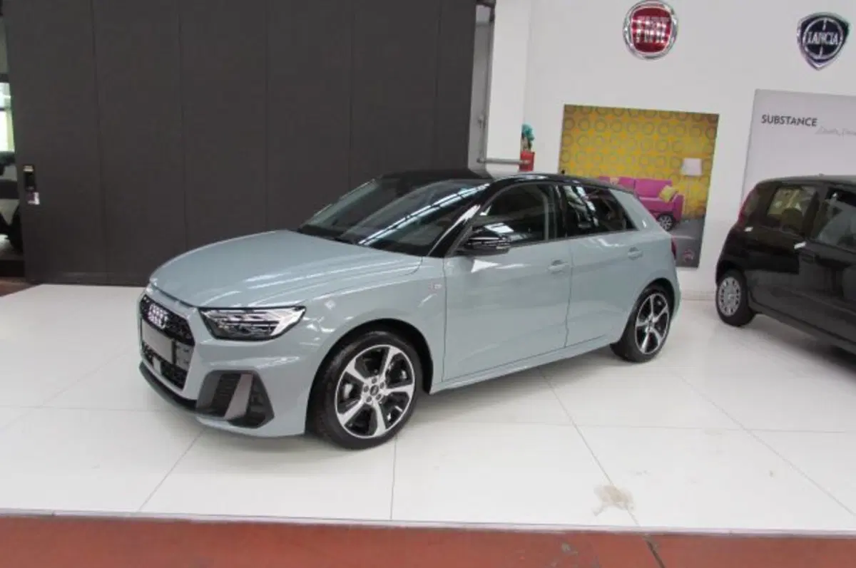 Audi A1 Sportback nuova a Milano (5)