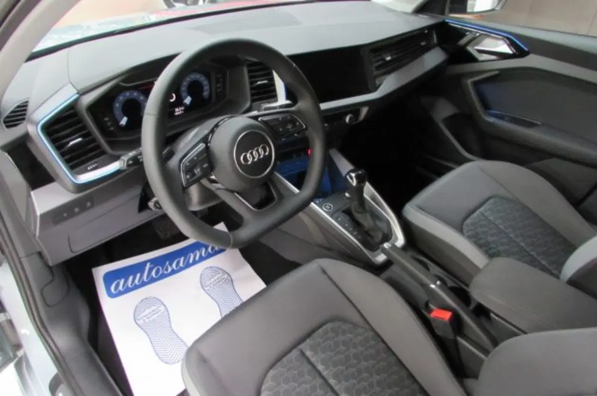 Audi A1 Sportback nuova a Milano (8)