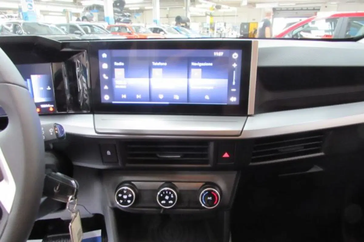 Opel Frontera usata a Milano (10)