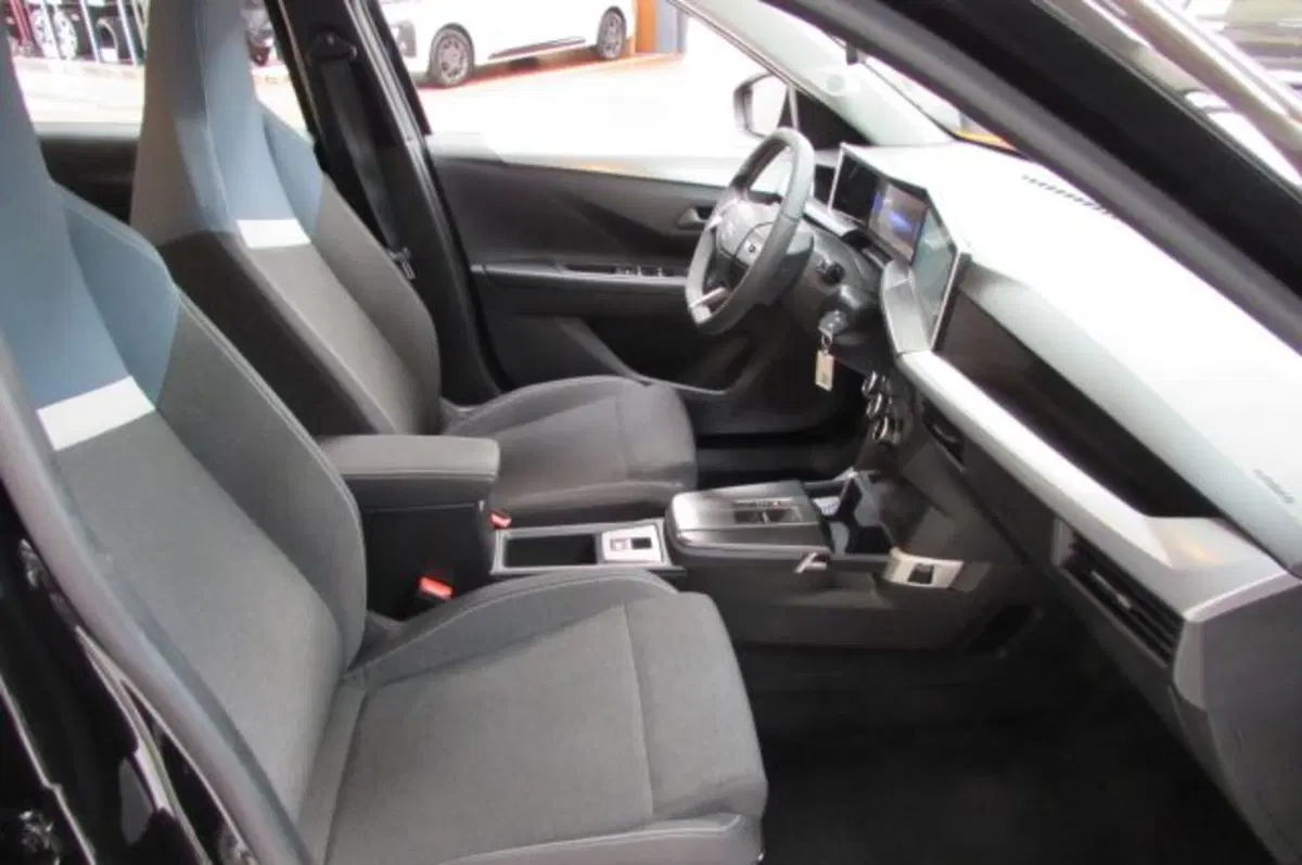 Opel Frontera usata a Milano (17)