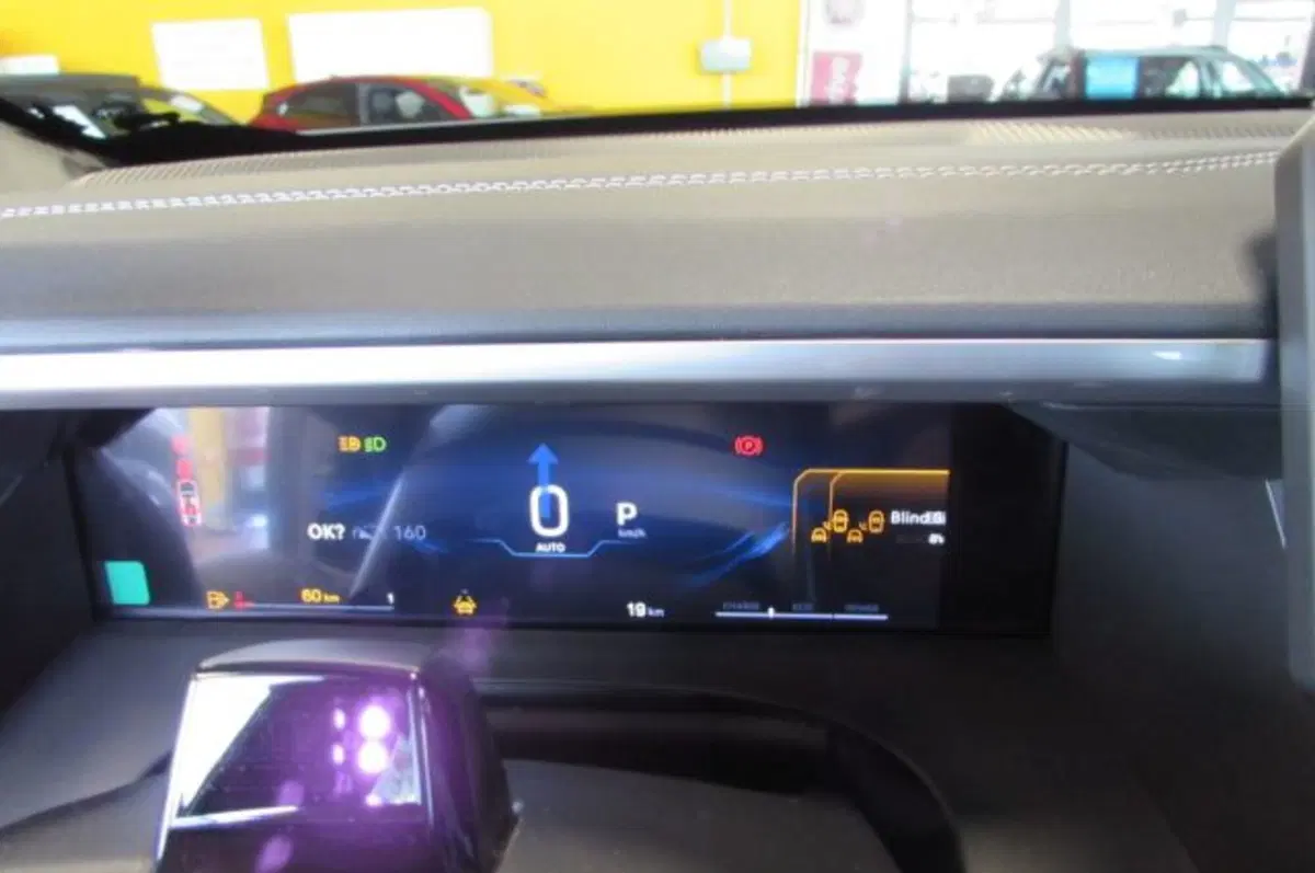 Jeep Compass nuova a Milano (12)