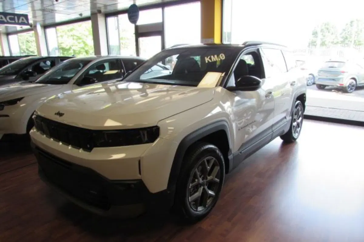 Jeep Compass nuova a Milano (2)