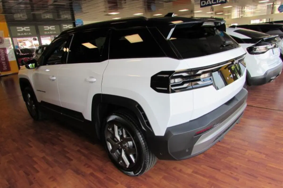 Jeep Compass nuova a Milano (5)