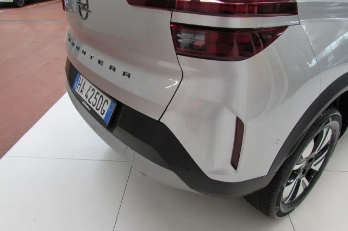 Opel Frontera usata a Milano (16)