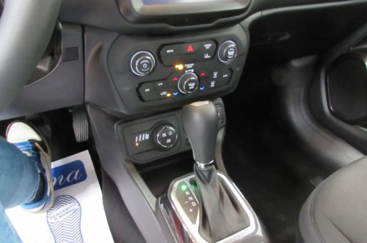 Jeep Renegade usata a Milano (11)