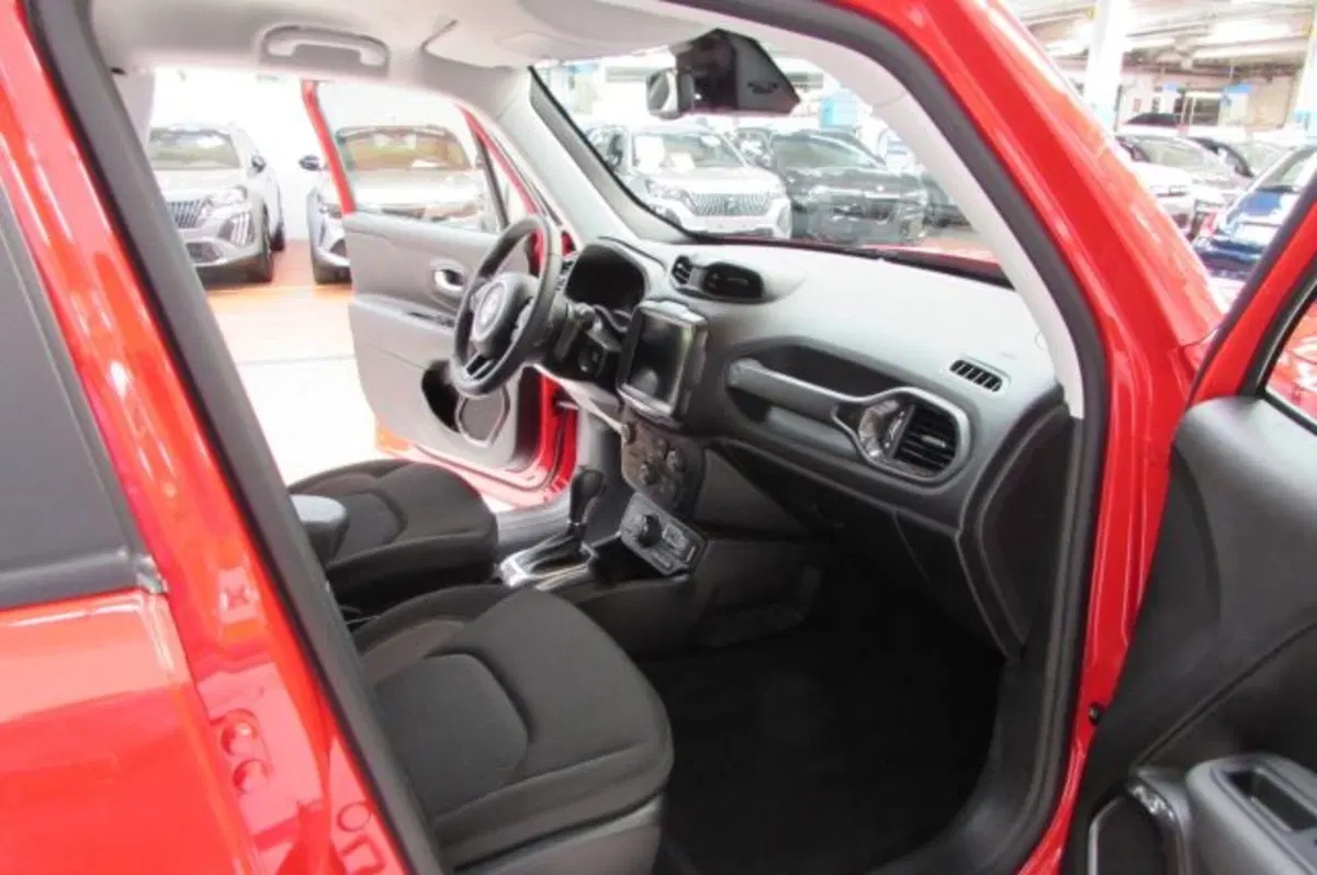 Jeep Renegade usata a Milano (17)