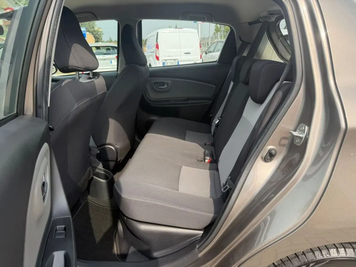 Toyota Yaris usata a Firenze (12)