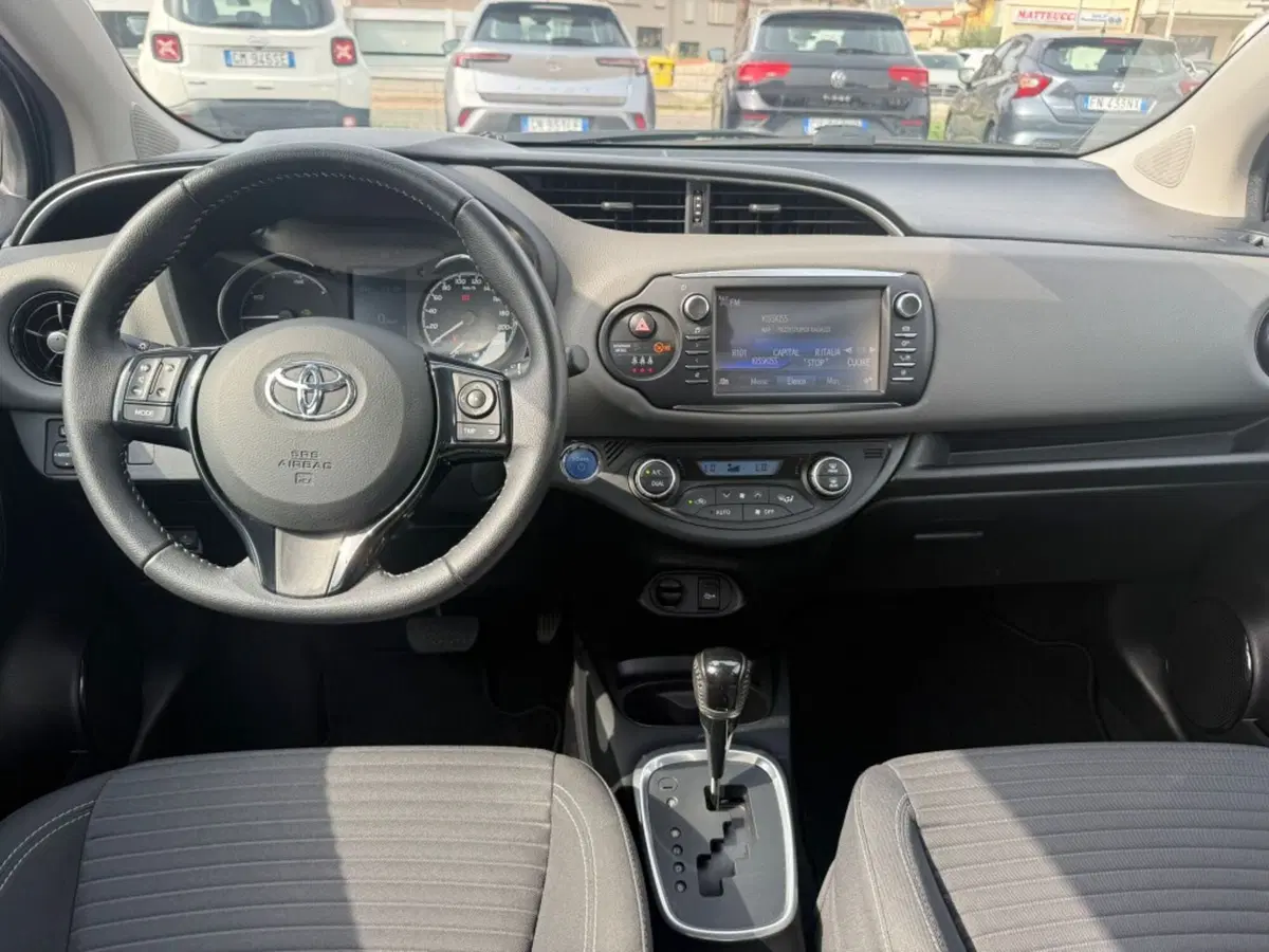 Toyota Yaris usata a Firenze (14)