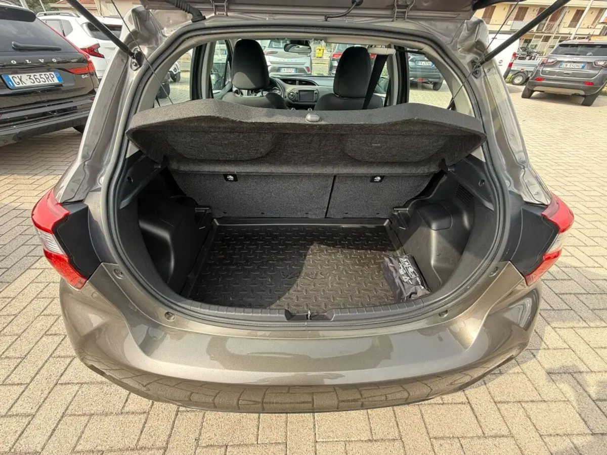 Toyota Yaris usata a Firenze (9)