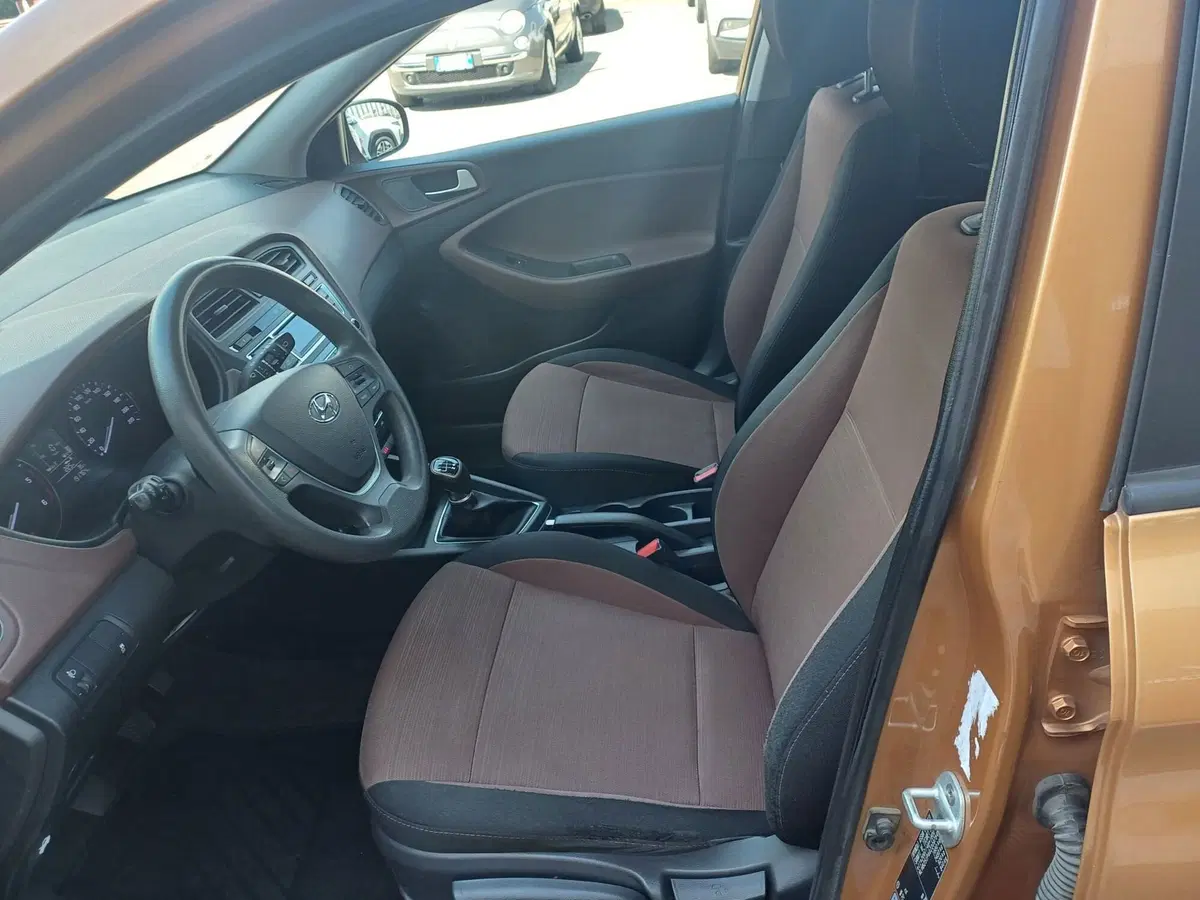 Hyundai i20 usata a Alessandria (8)