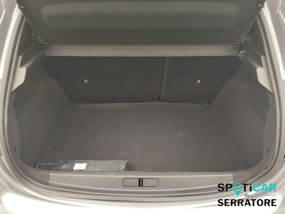 Peugeot 208 usata a Como (17)