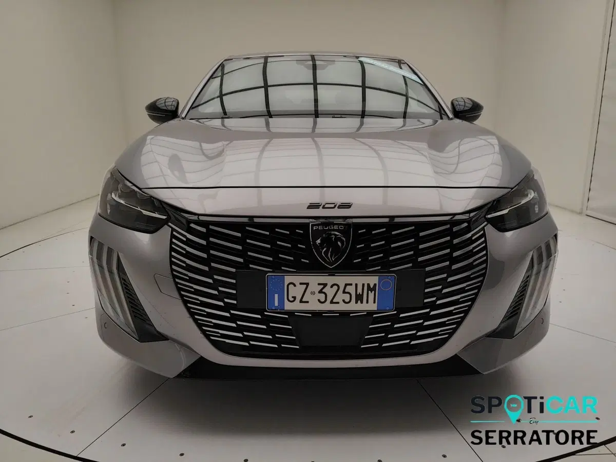 Peugeot 208 usata a Como (2)