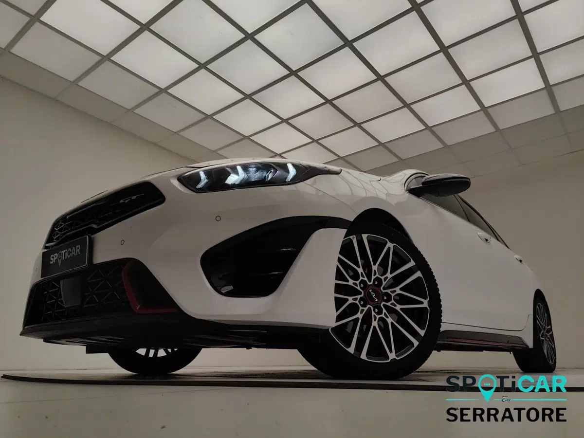 Kia ProCeed usata a Como (14)