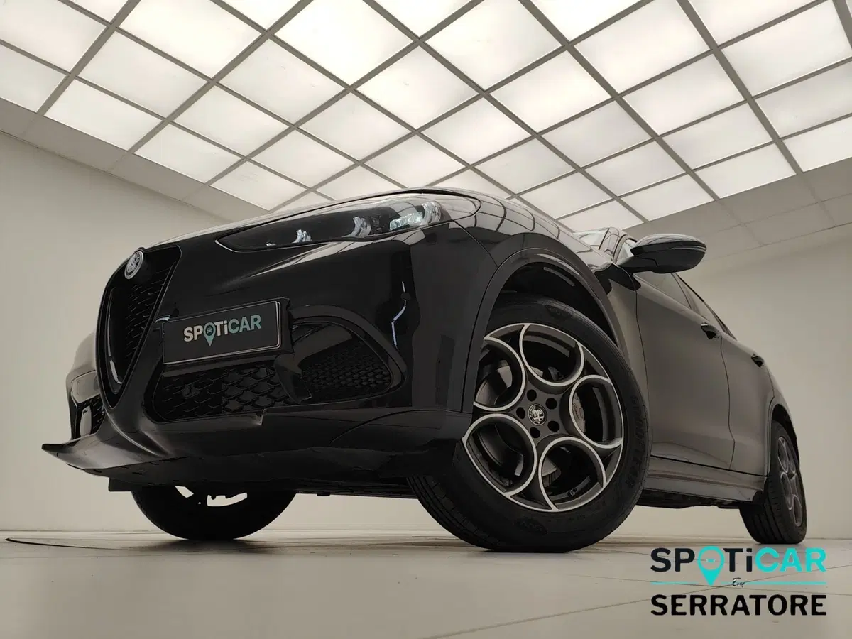 Alfa Romeo Stelvio usata a Como (14)