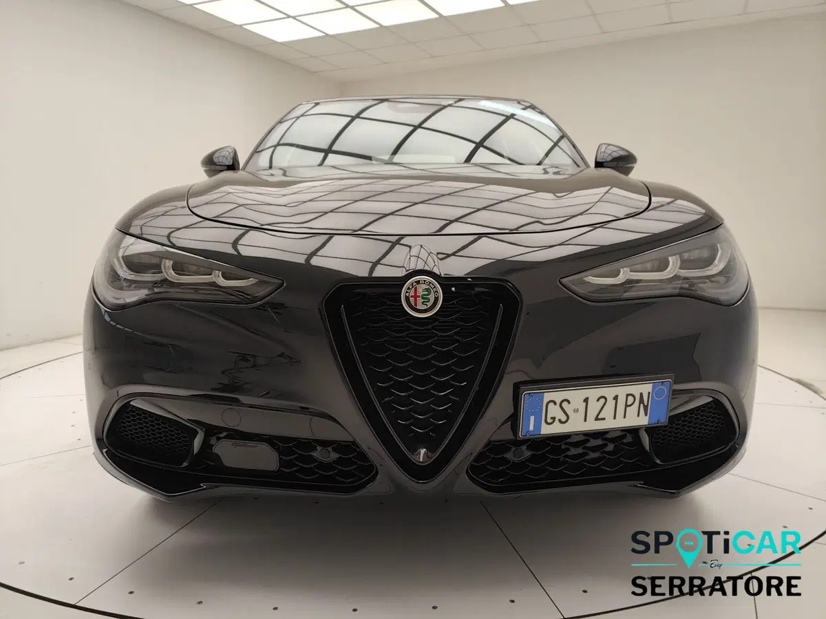 Alfa Romeo Stelvio usata a Como (2)