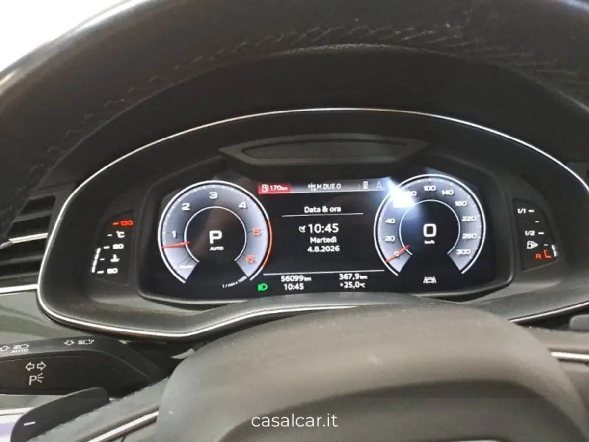 Audi Q8 usata a Salerno (10)
