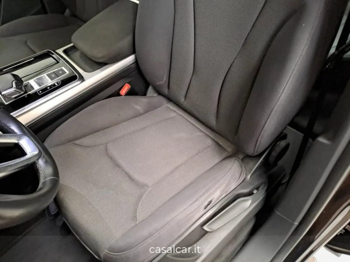 Audi Q8 usata a Salerno (12)