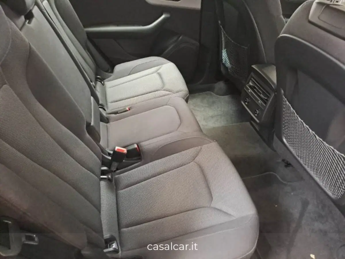 Audi Q8 usata a Salerno (16)