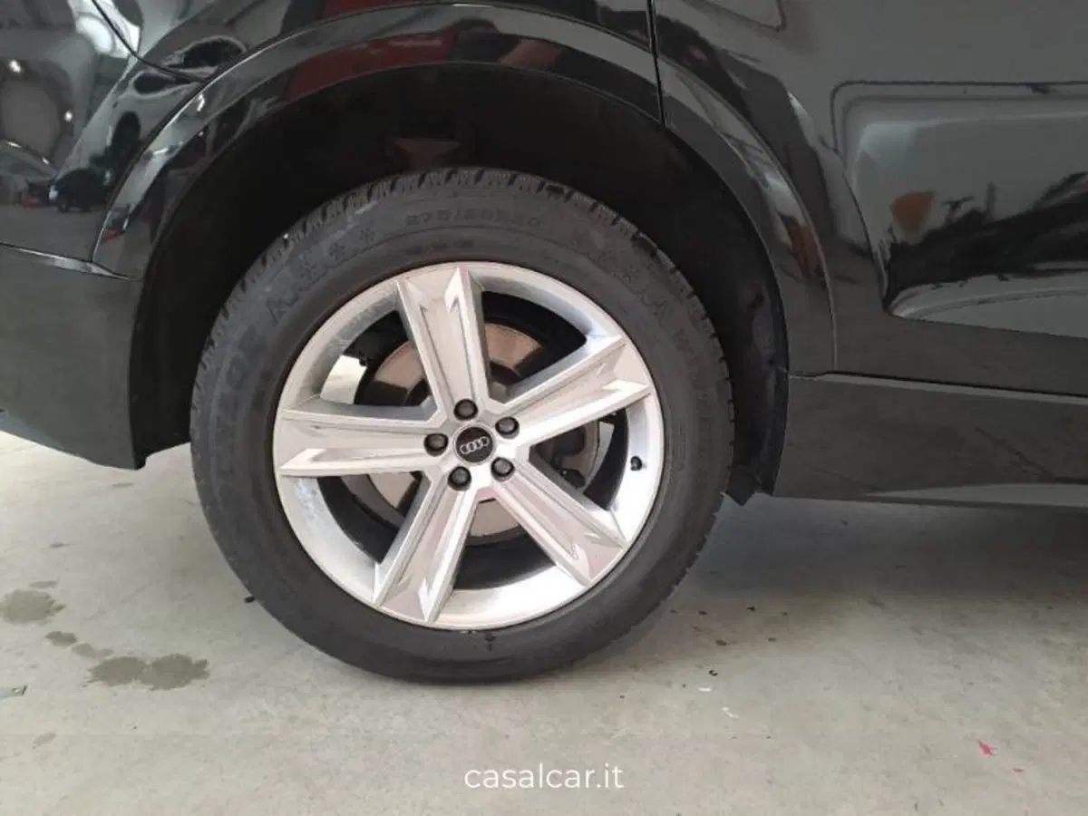 Audi Q8 usata a Salerno (18)