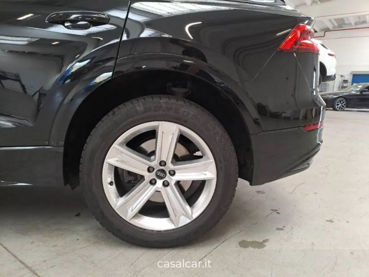 Audi Q8 usata a Salerno (19)
