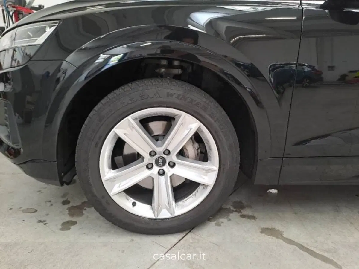 Audi Q8 usata a Salerno (20)