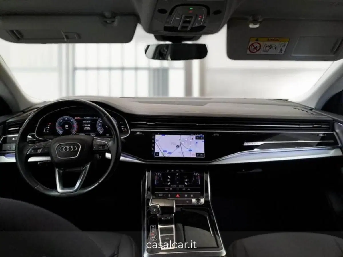 Audi Q8 usata a Salerno (9)