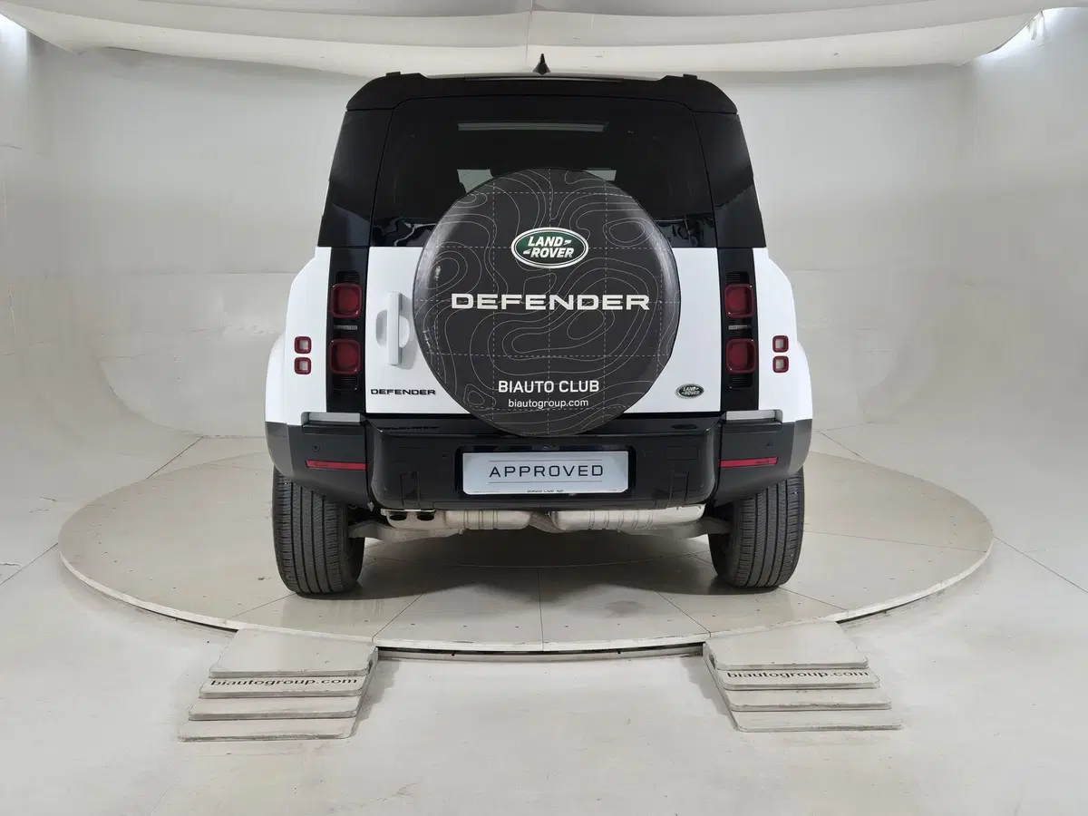 Land Rover Defender usata a Torino (7)