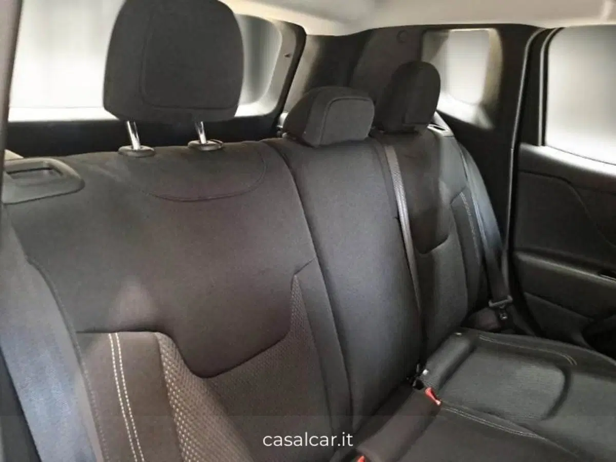 Jeep Renegade usata a Salerno (15)