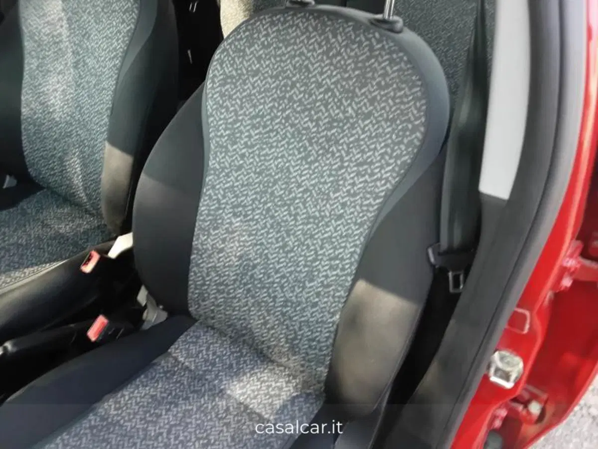 Lancia Ypsilon usata a Salerno (11)