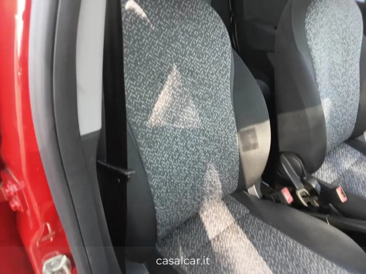 Lancia Ypsilon usata a Salerno (13)