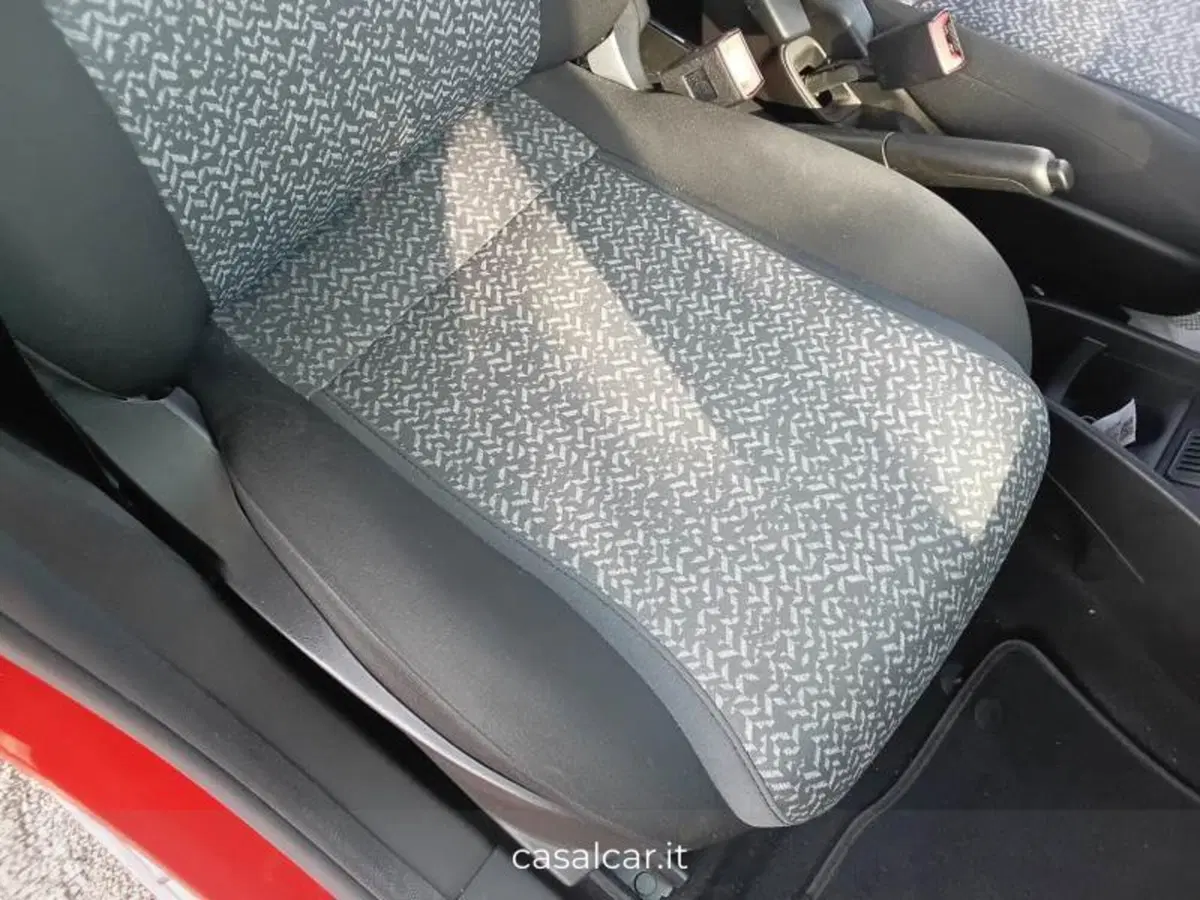 Lancia Ypsilon usata a Salerno (14)