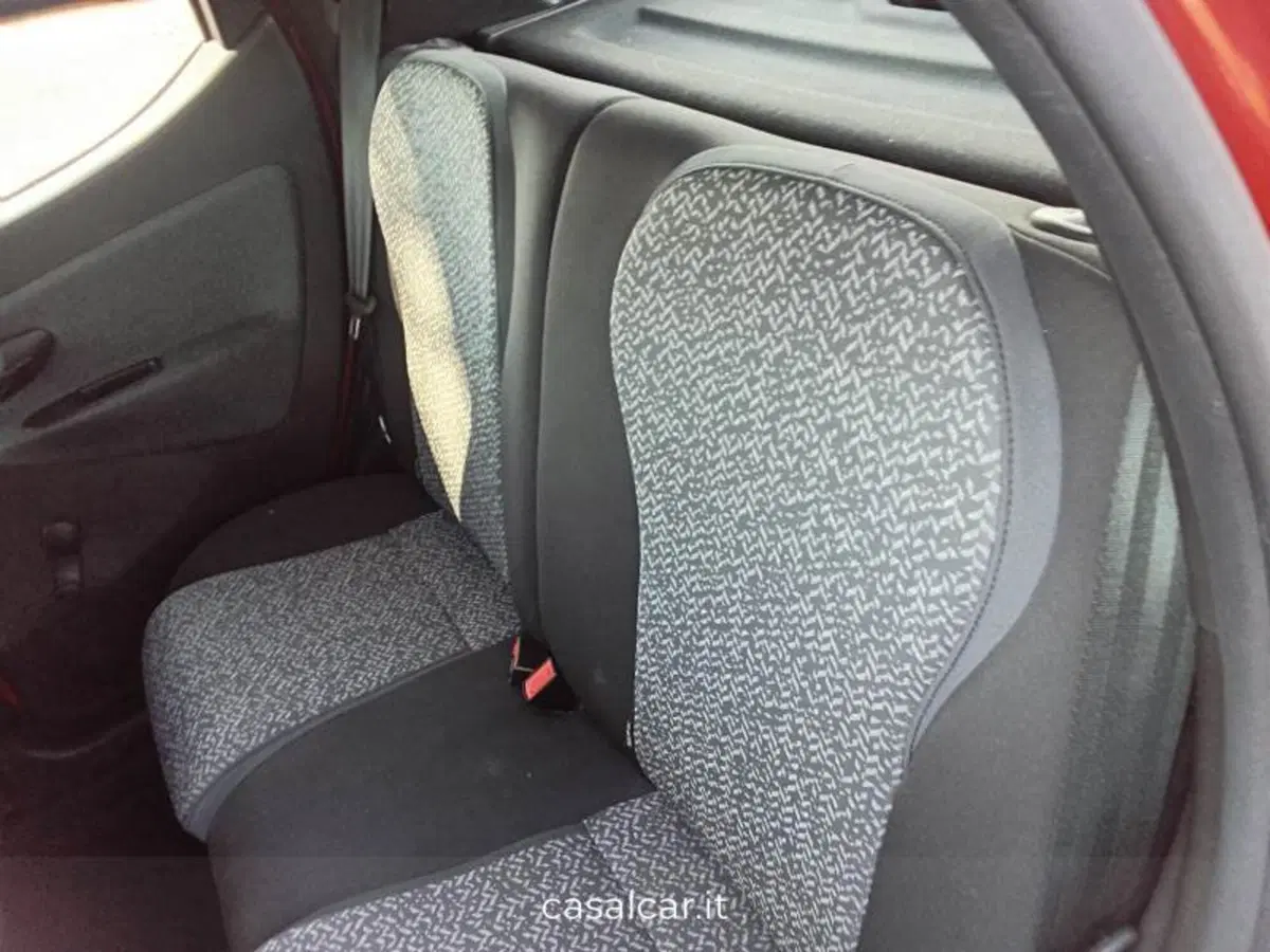 Lancia Ypsilon usata a Salerno (15)