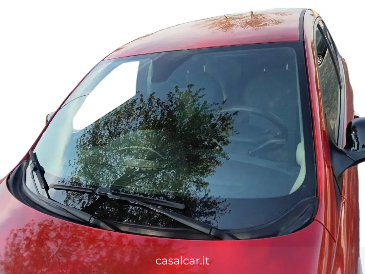 Lancia Ypsilon usata a Salerno (7)