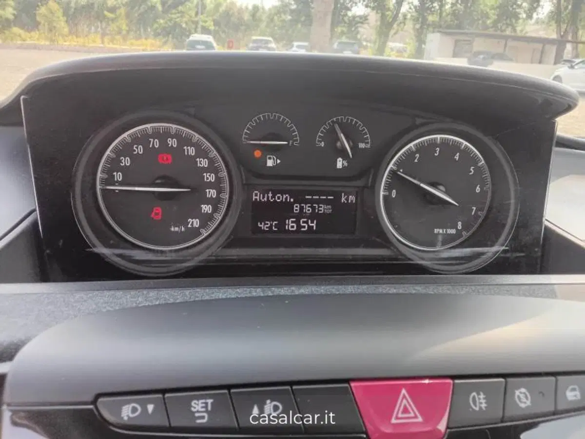 Lancia Ypsilon usata a Salerno (9)