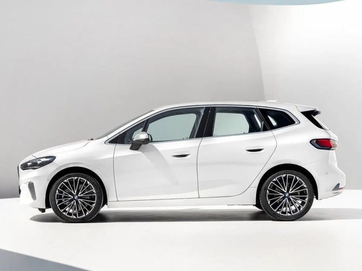 BMW Serie 2 Active Tourer nuova a Torino (3)