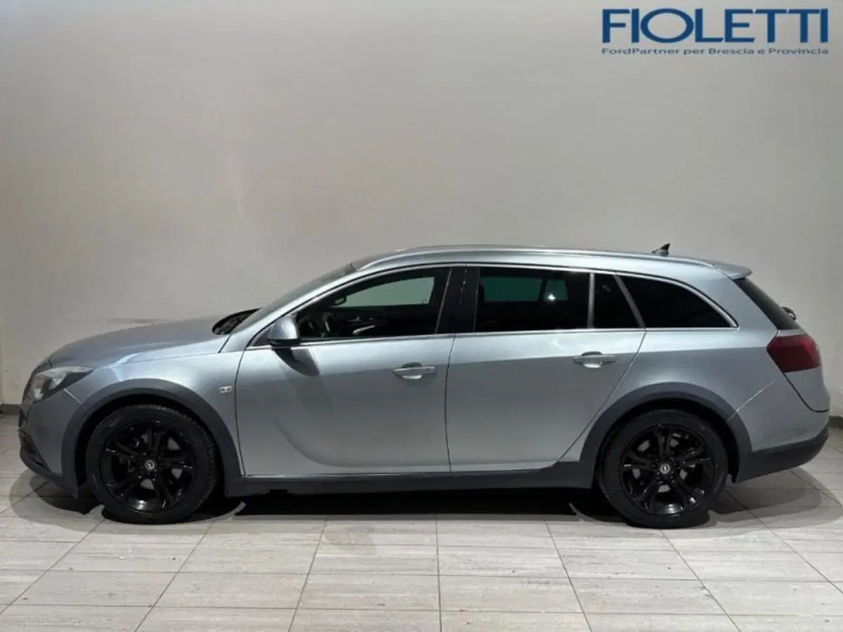 Opel Insignia Station Wagon usata a Brescia (4)