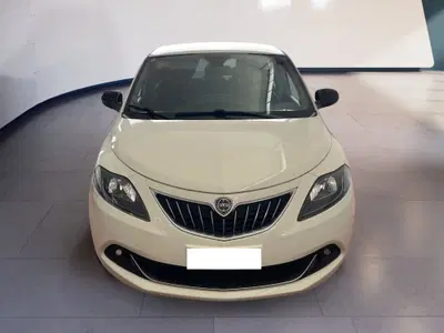 Lancia Ypsilon 1.0 FireFly 5 porte S&amp;S Hybrid Gold Plus del 2022 usata a Torino