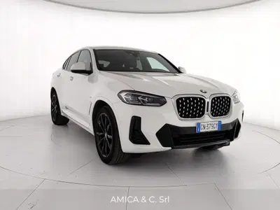 BMW X4 xdrive20d mhev 48V Msport auto del 2023 usata a Caserta